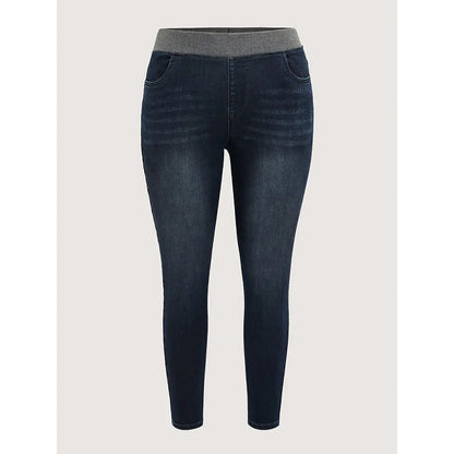 Women's Plus Size Dark Wash Skinny Jeans, Pull-On Stretch Denim With Pockets